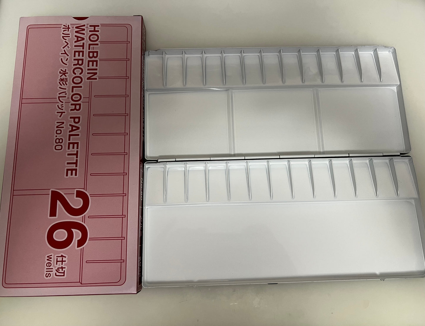 Holbein Aluminum Watercolor Palette No.80 – 26 Color Capacity