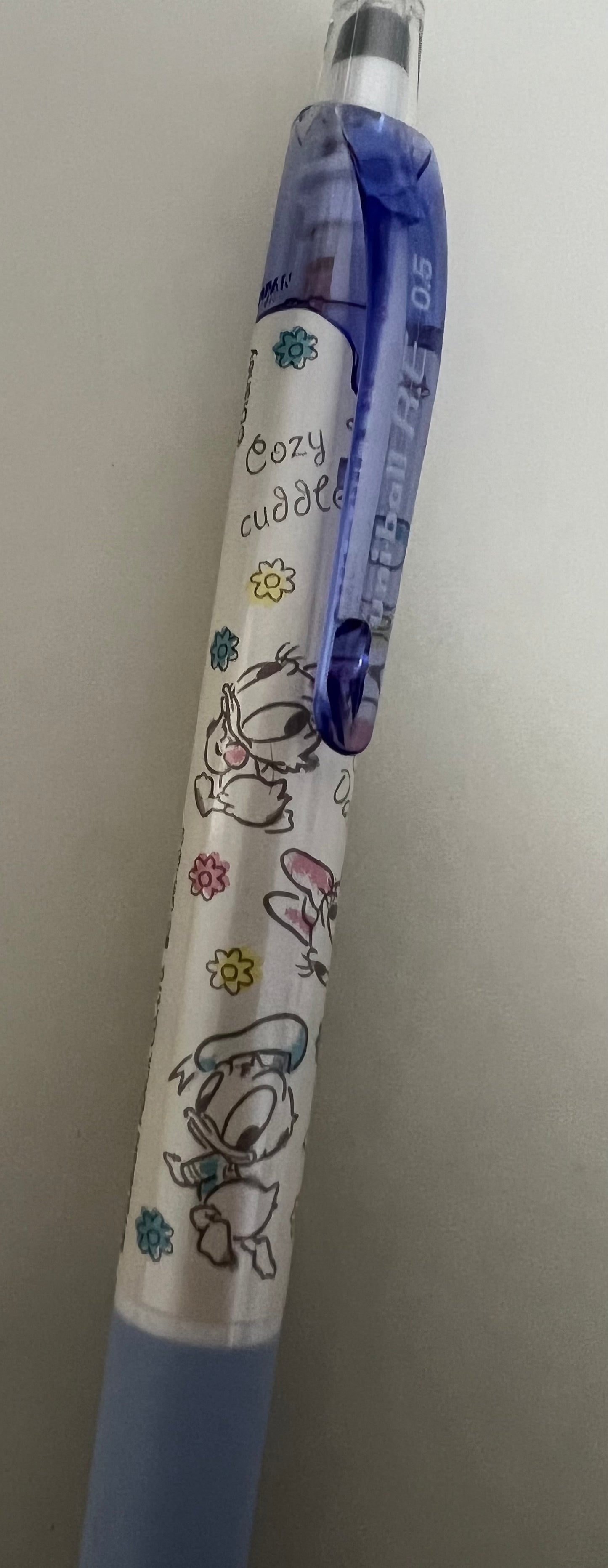 Uni-ball R:E 0.5 gel pens( Hello Kitty and Disney)